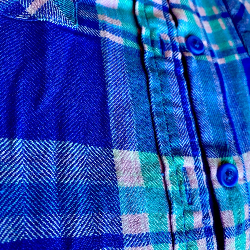 beach lunch lounge, sleeveless flannel